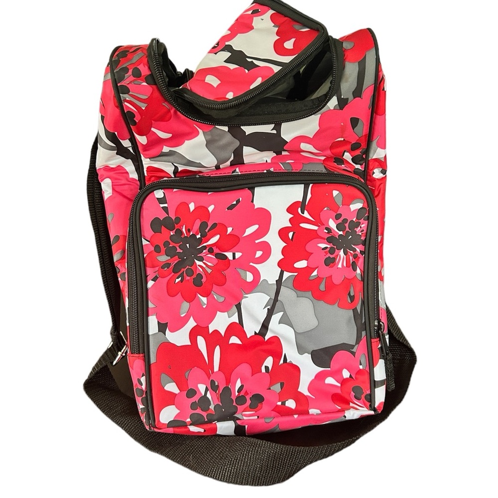 Thirty-One cooler bag (fits 4 wine bottles perfectly!)